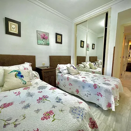 Milla De Oro W Pool & Garden By Homing Apartment