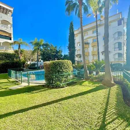 Milla De Oro W Pool & Garden By Homing Apartment *